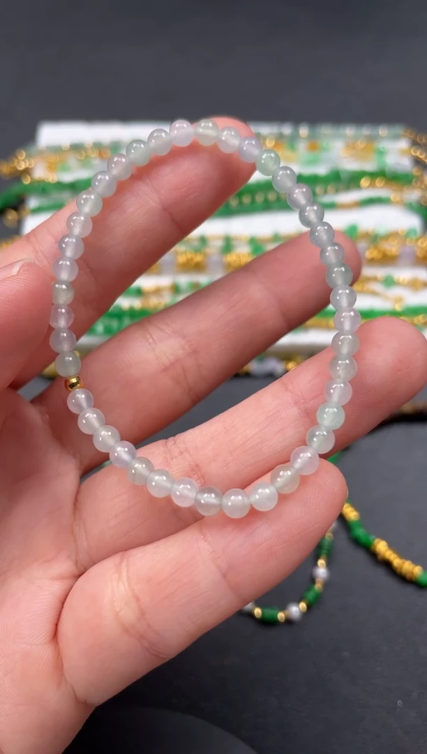 18K金镶嵌手串翡翠一条  P513