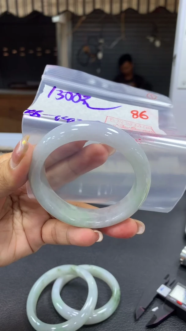 未镶嵌定制翡翠毛货需精细抛光+拍一发一+86