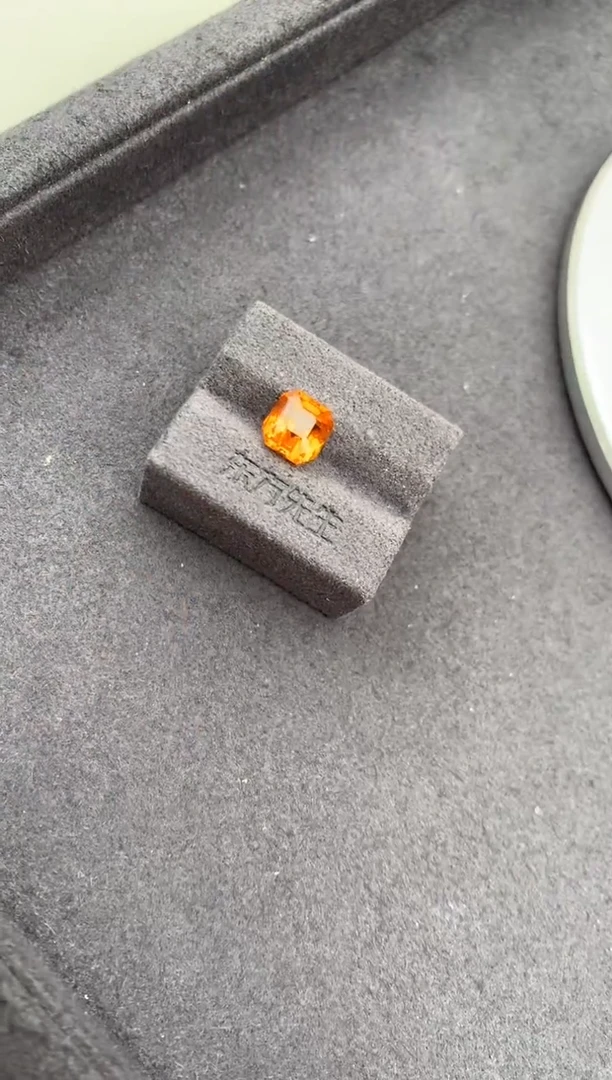 裸石彩色蓝宝石3ct 黄色蓝宝石 定制 A