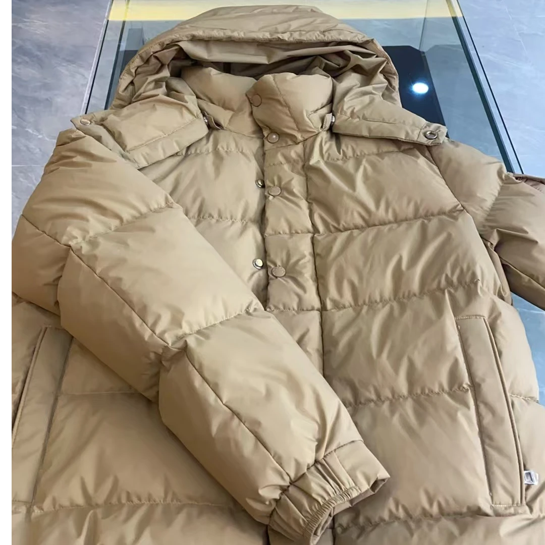 卡其连帽分格式羽绒服