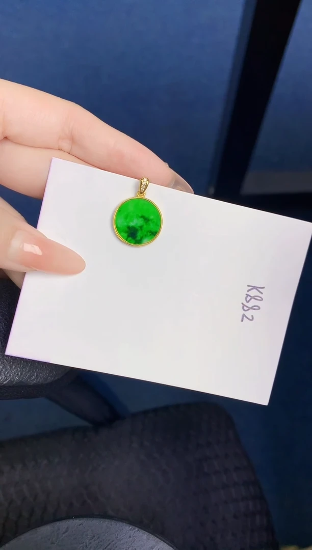 颈饰未镶嵌翡翠缅甸天然翡翠A货