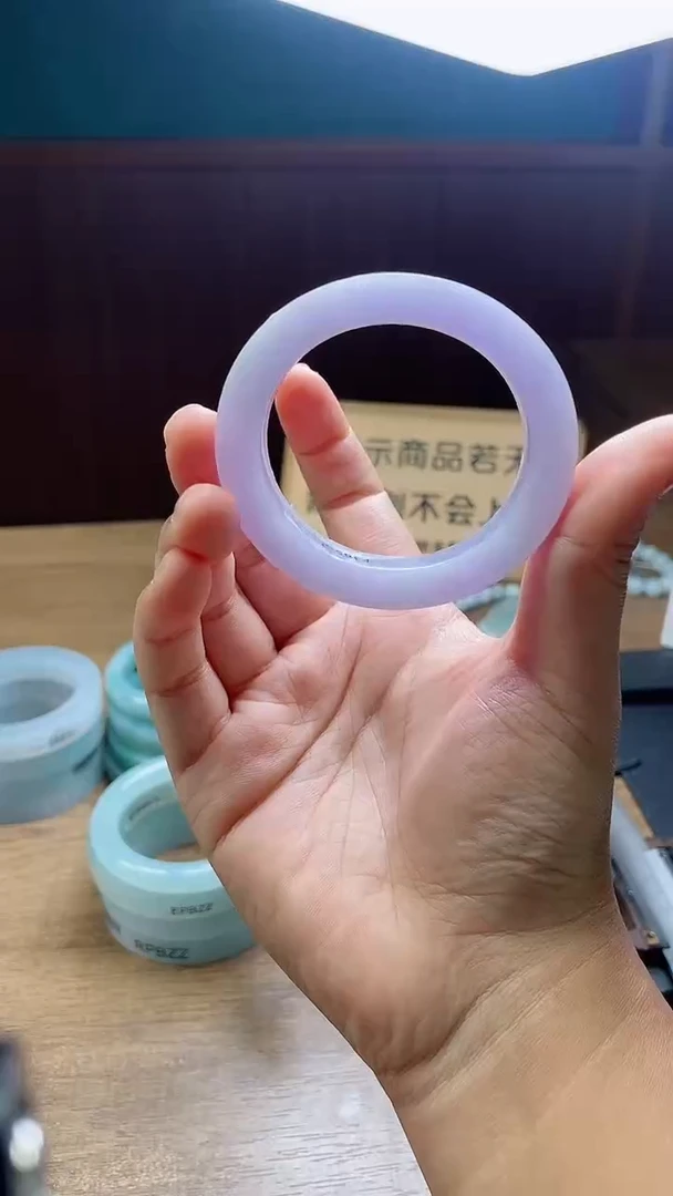 定制翡翠手镯未镶嵌一**光定制