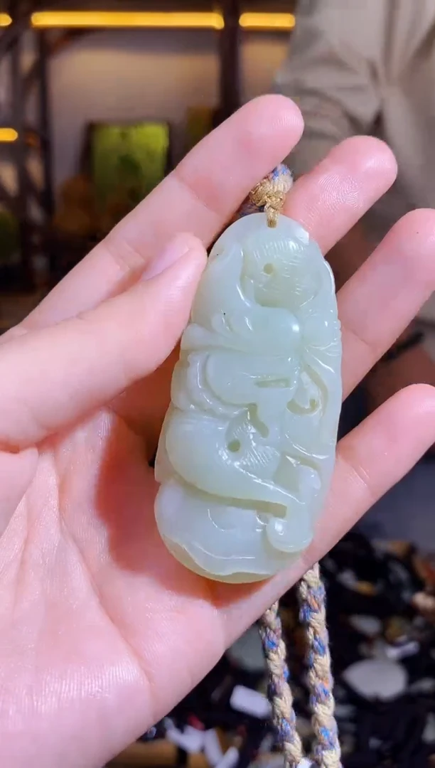 颈饰未镶嵌和田玉1