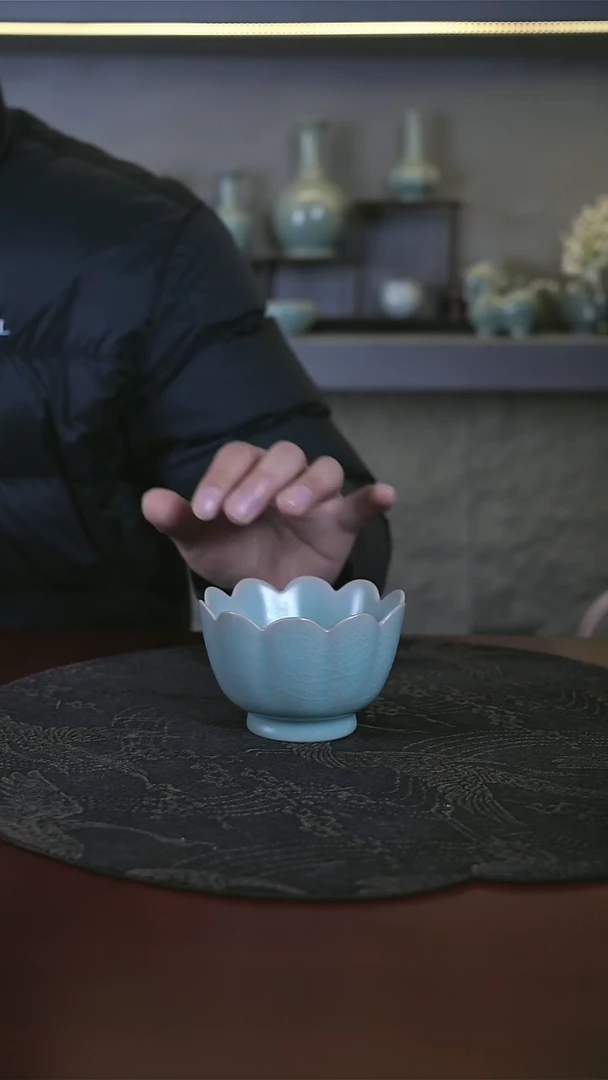 【闪购商品】杯古法柴烧汝瓷天青釉蝉翼纹开片微瑕10cm