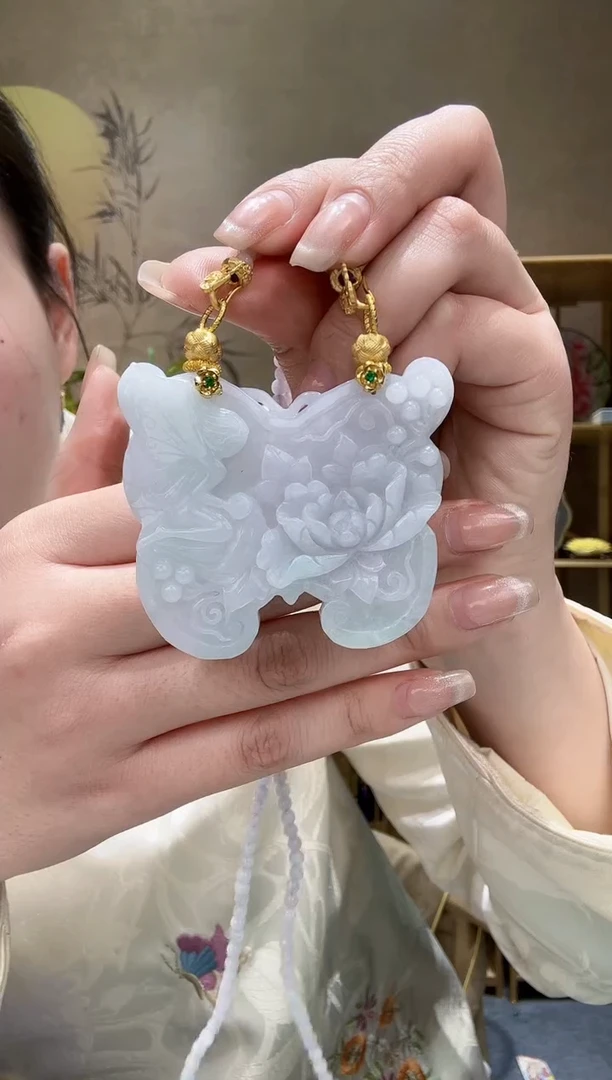 【闪购商品】翡翠颈饰未镶嵌吊坠