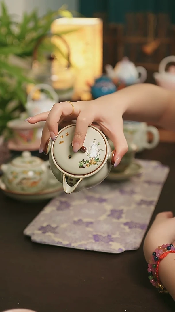 闪购陶瓷茶具  喜乐桂花猫  手抓壶