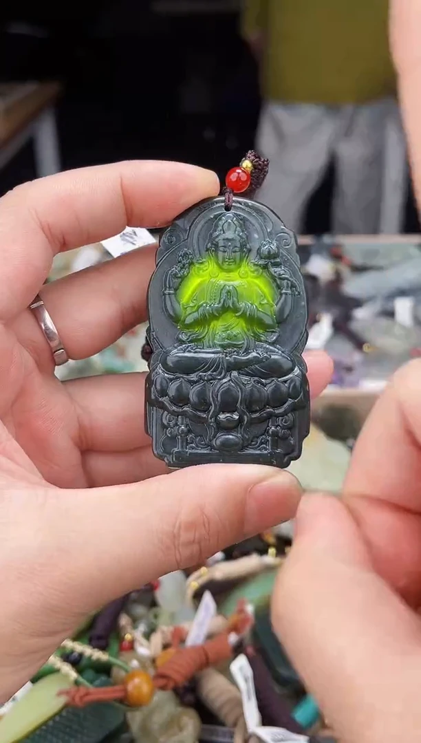 颈饰未镶嵌和田玉1