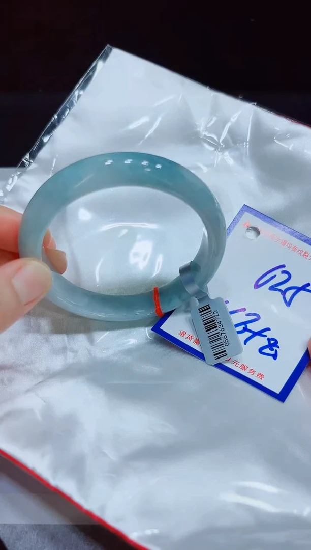 翡翠手镯未镶嵌11111111