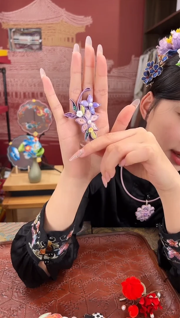 刺绣苏绣世家非遗手工（胸针）