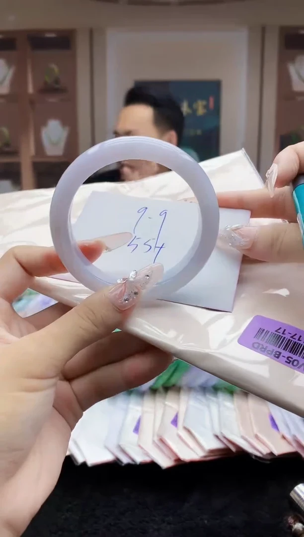 翡翠手镯未镶嵌0012817745