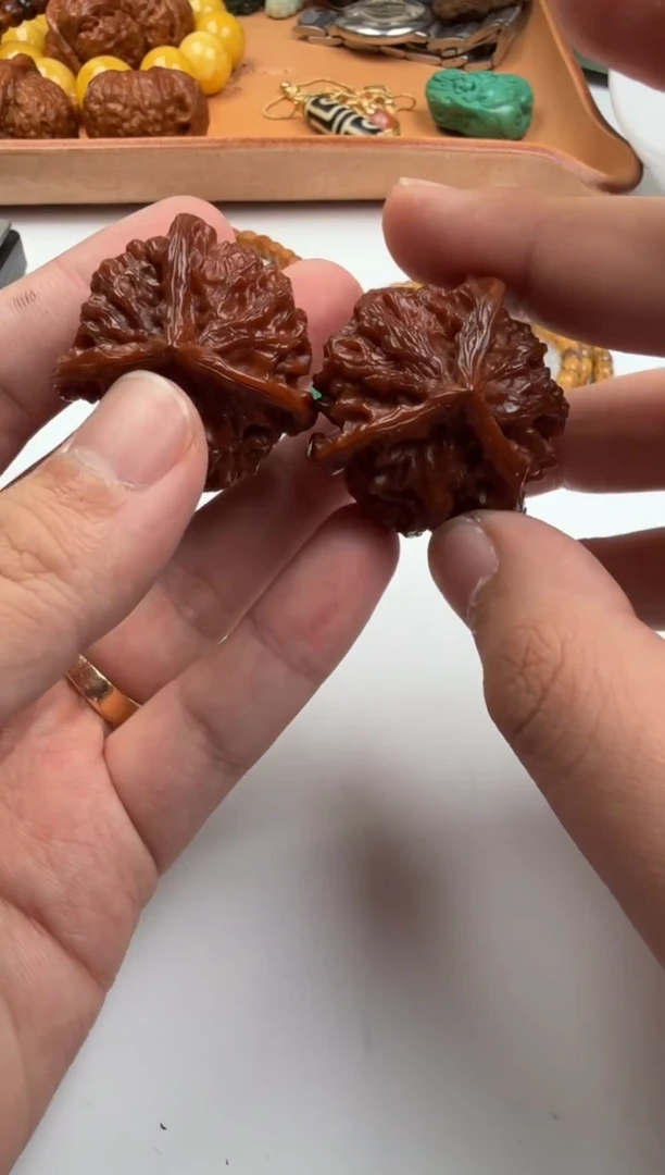 文玩核桃把件旷*?核桃