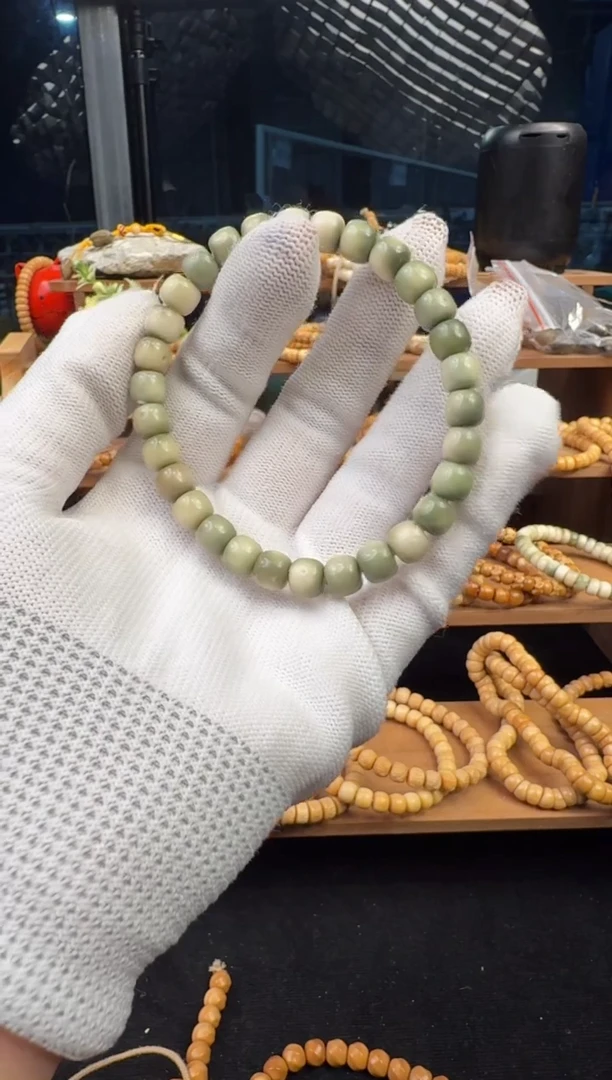 【闪购商品】菩提根/象牙果手串龙脊小青龙老型单圈卡8（带月）