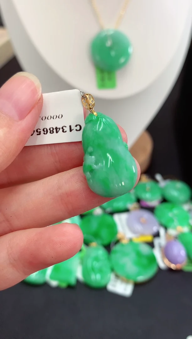 翡翠未镶嵌吊坠(不含链)挂件