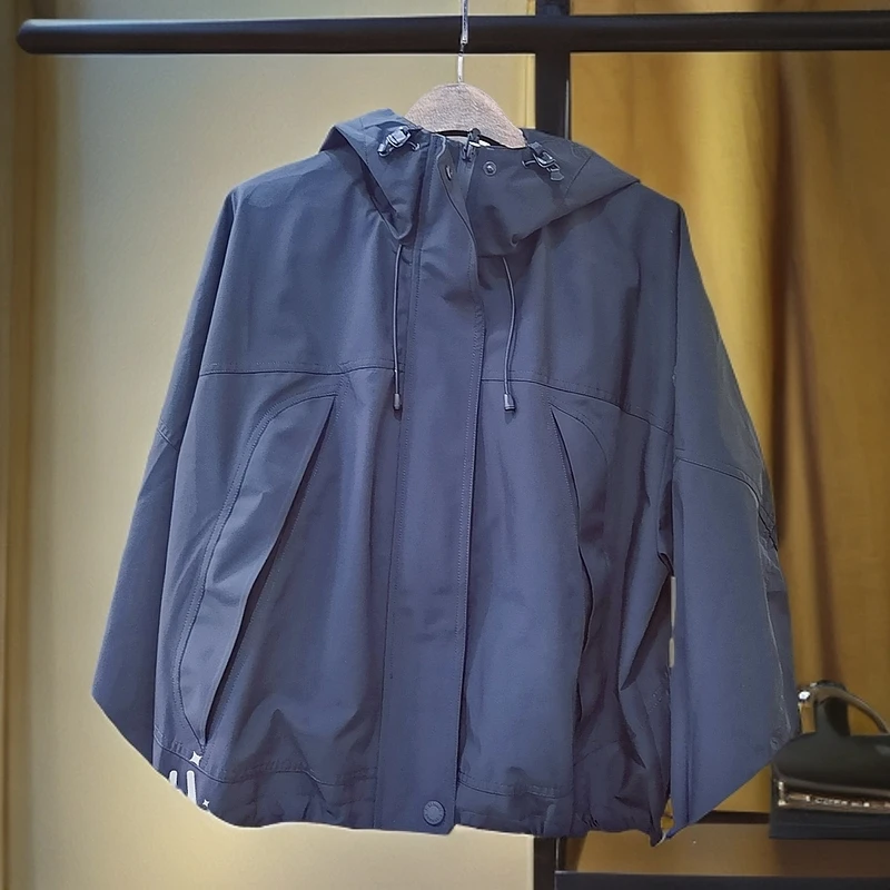 时尚女装短款外套6311