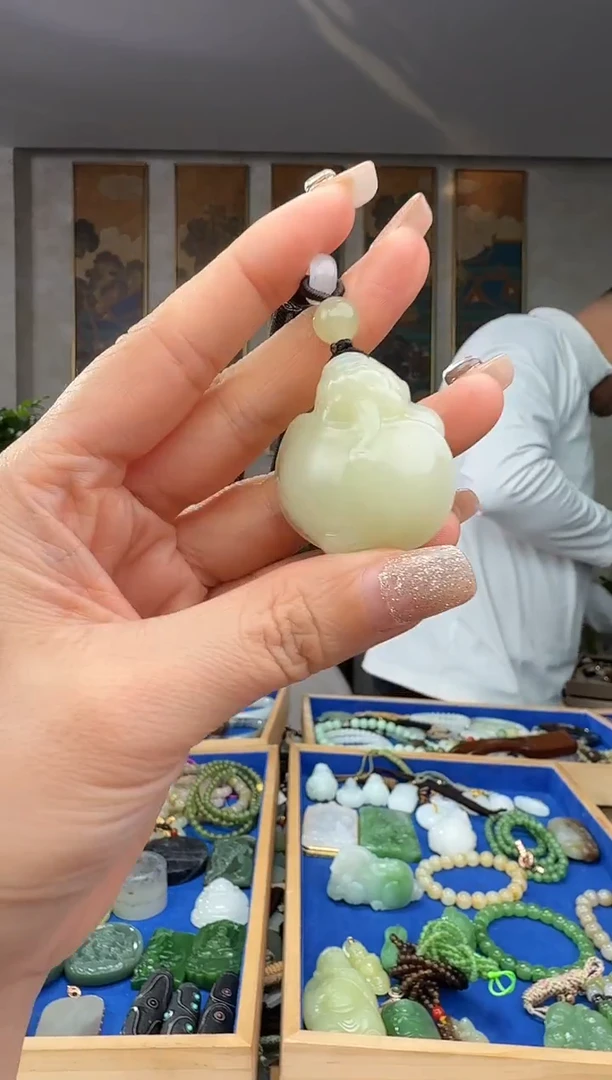 颈饰未镶嵌和田玉拍一发一