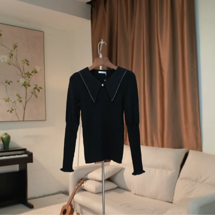 G344 钉珠V领高弹修身黑色针织衫女 43XD31