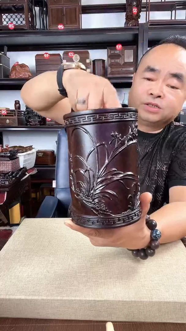 木兰花笔筒老李红木工艺品