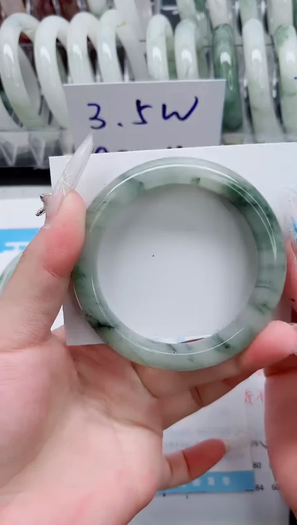 【闪购商品】石英质玉手镯未镶嵌A145-58