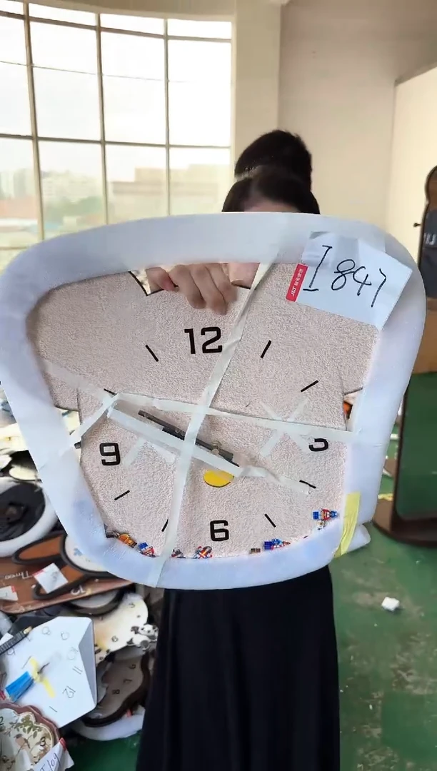 横款孤品微瑕小河果果闪购i847