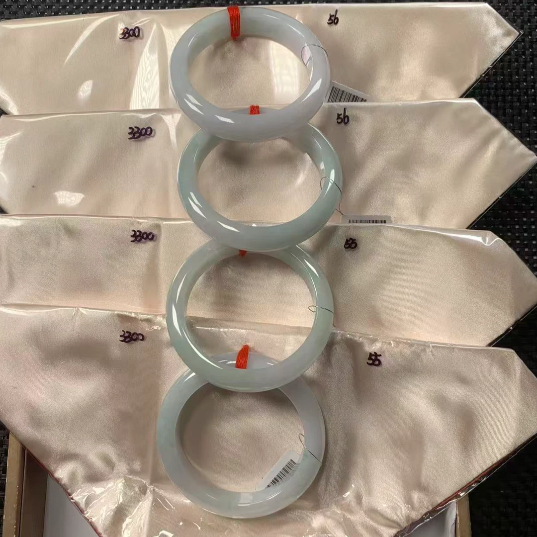 翡翠A货手镯0多样性发货，发一件