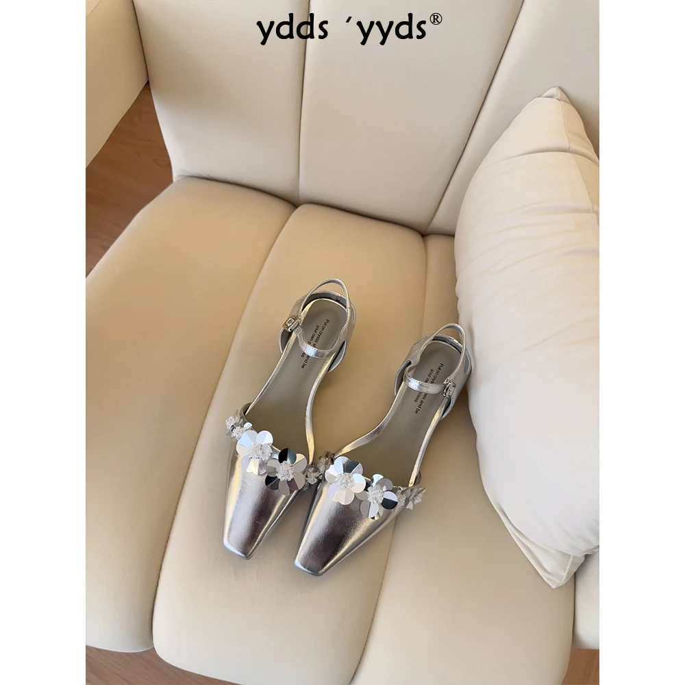 YDD/25初夏新款方头精致花朵气质甜美小众百搭低跟软底包头凉鞋