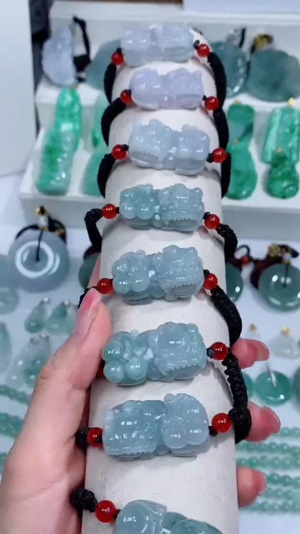 翡翠未镶嵌颈饰手绳吊坠团购多样性发一件