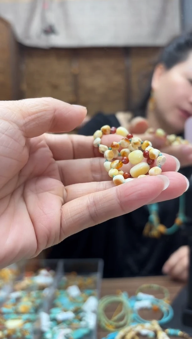 未镶嵌颈饰蜜蜡多样性发一件设计款 戒指