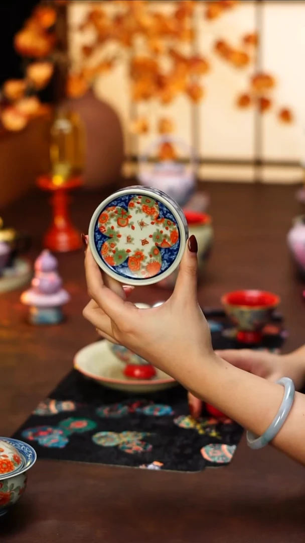 陶栖堂红绿彩繁花盖置