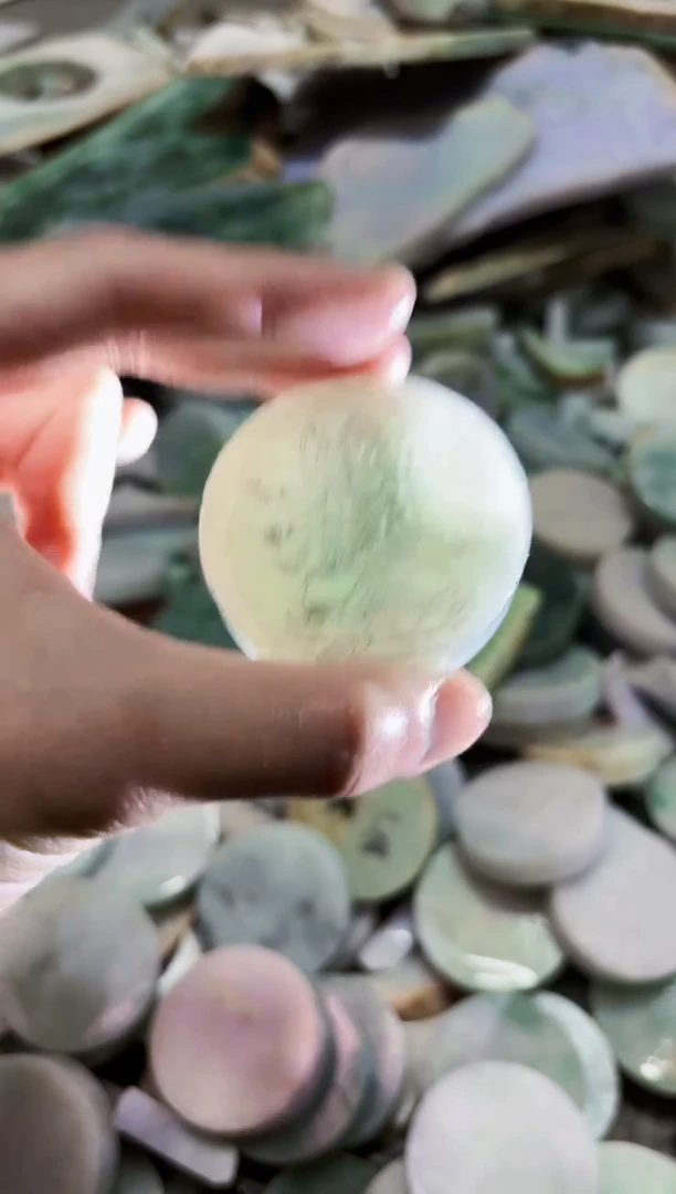 【闪购商品】翡翠颈饰未镶嵌A货吴玉2056