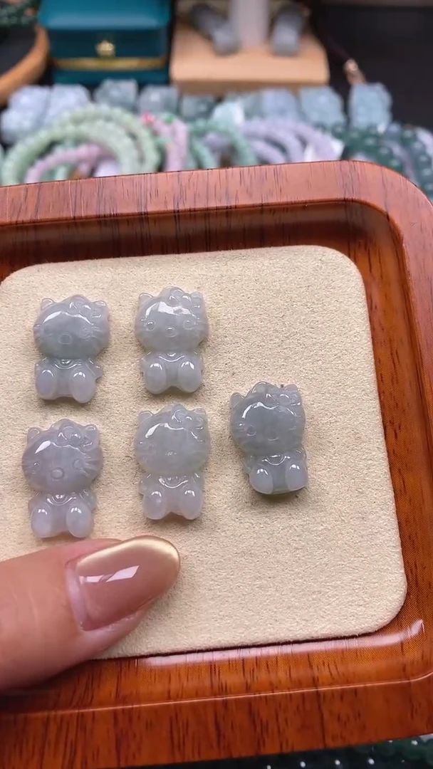 颈饰未镶嵌翡翠多样性发一