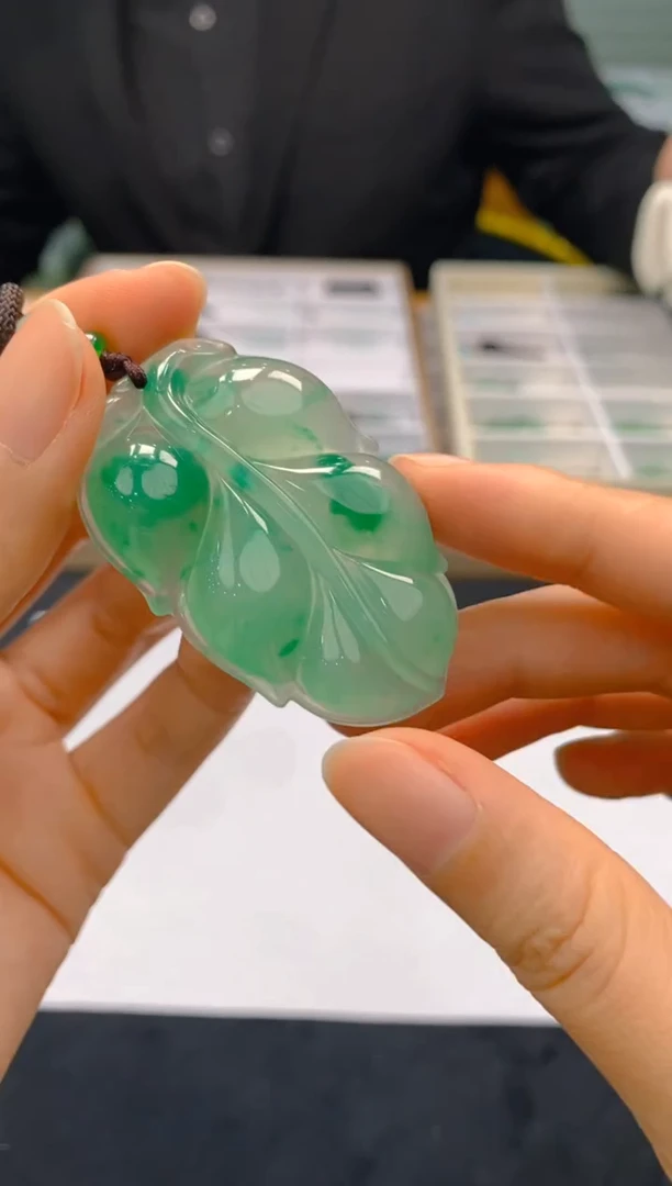 【闪购商品】石英质玉颈饰未镶嵌152