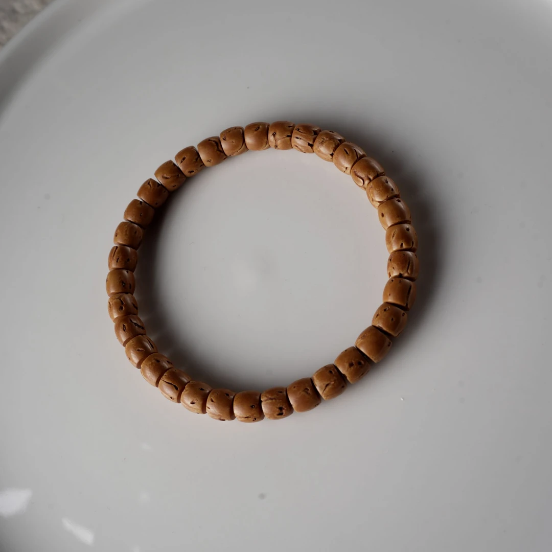 【朝奉】桃核单圈（编号F145） 天然文玩 尺寸7