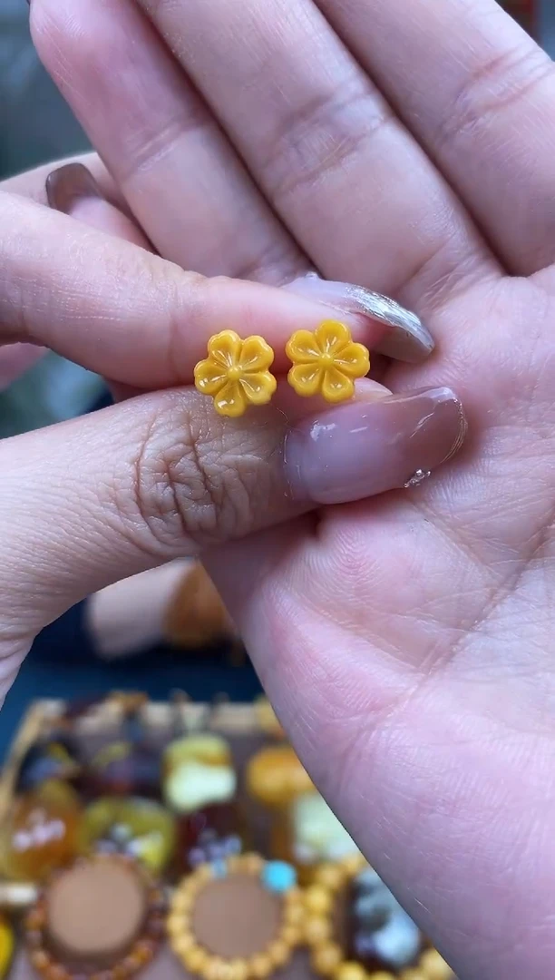 【闪购商品】琥珀裸石未镶嵌 全国 包邮