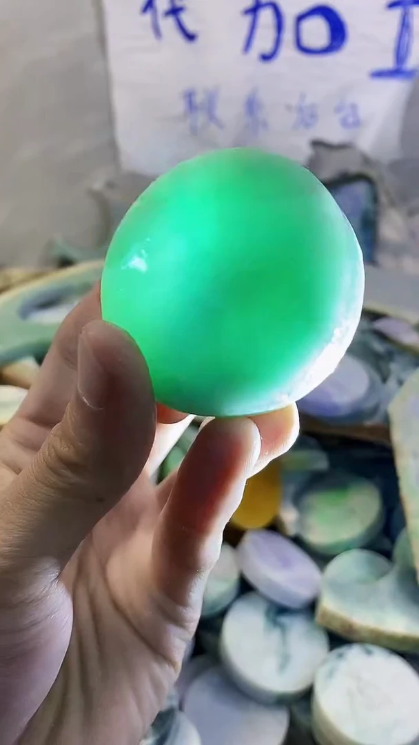 裸石翡翠纯天然翡翠A货66