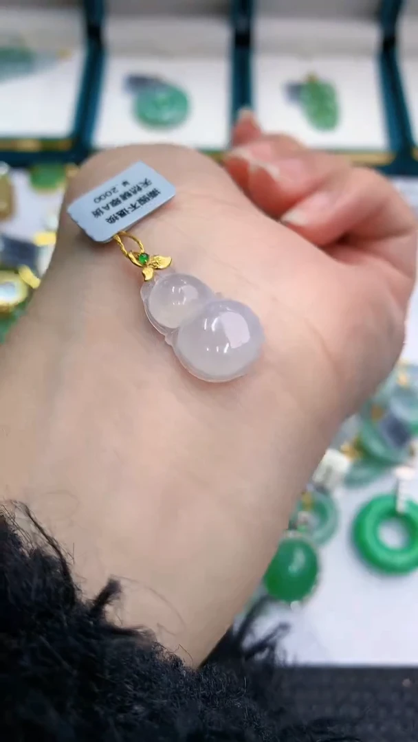 【闪购商品】翡翠颈饰18K金镶嵌            8