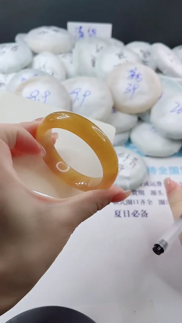 未镶嵌手镯石英质玉多样性发货V174
