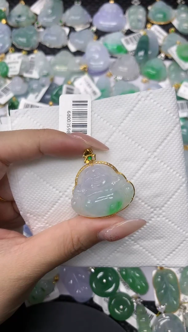 颈饰18K金镶嵌翡翠1111111111