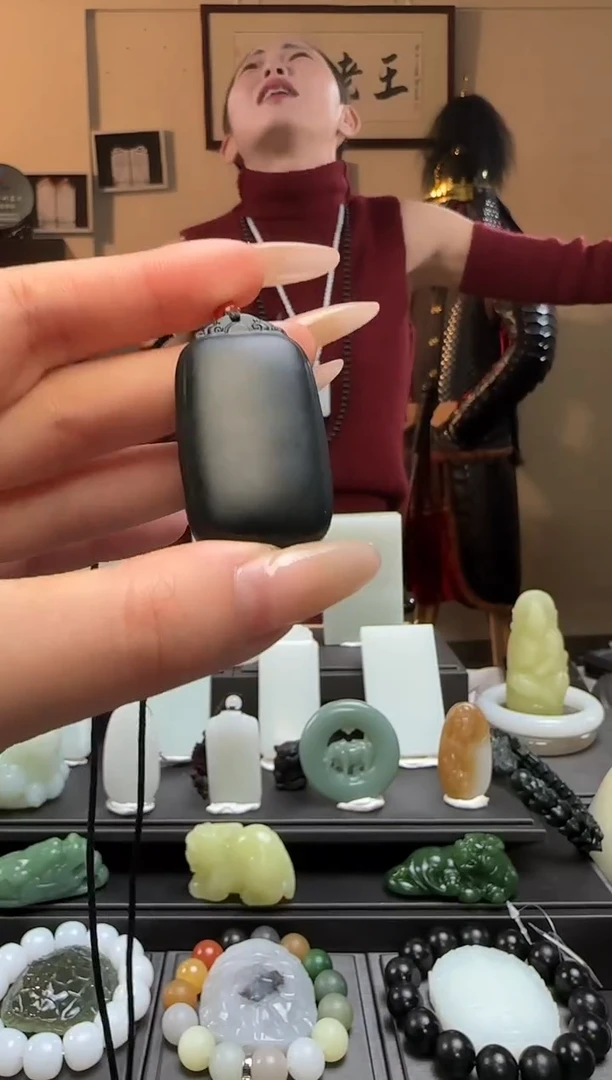 【闪购商品】和田玉青玉无事牌未镶嵌吊坠