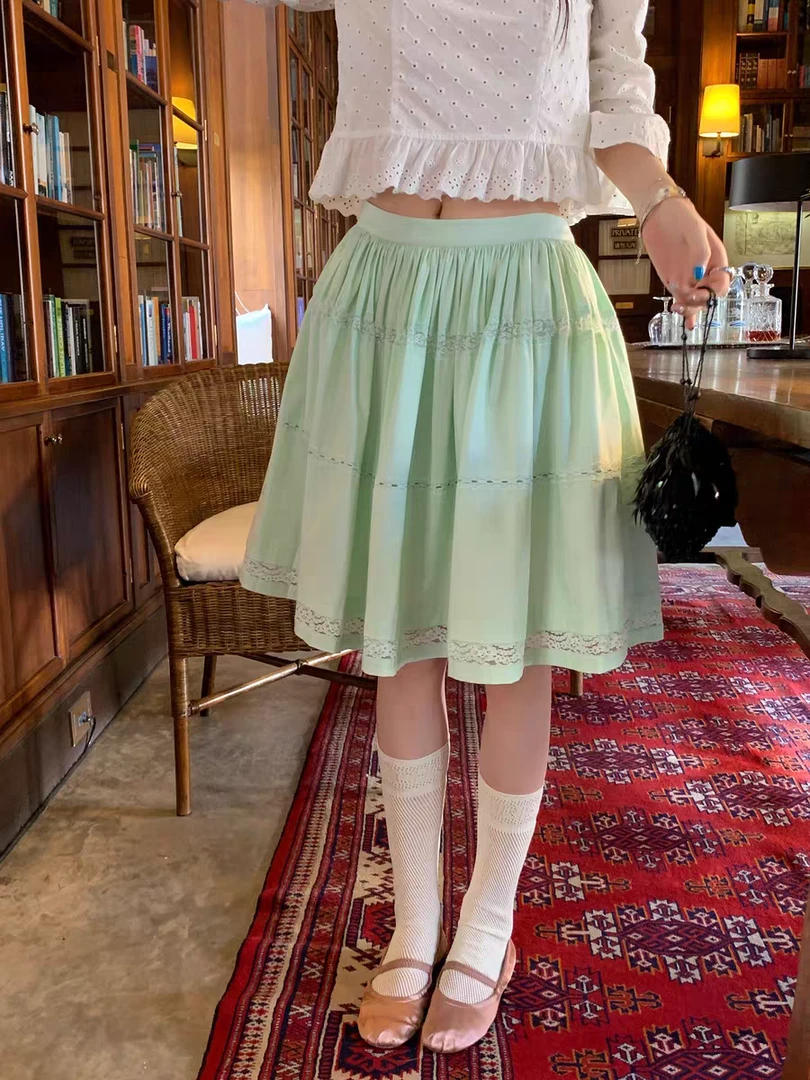 le rouge周美美   轻氧浅春清新蕾丝拼接浅果绿色伞裙半身裙