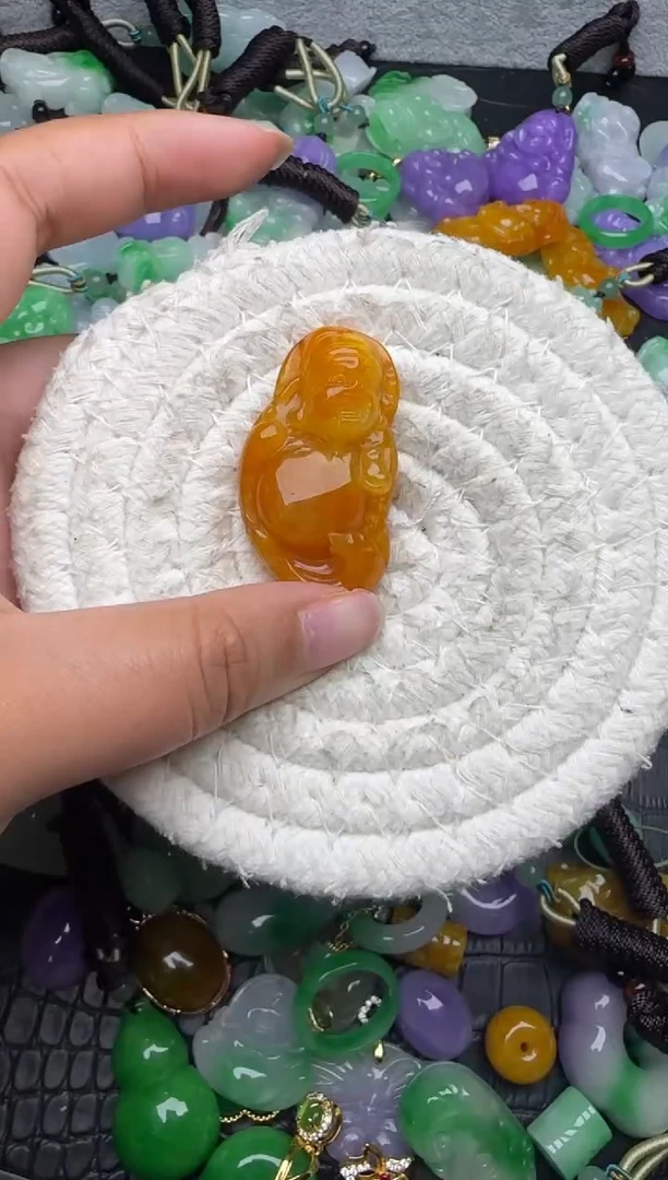 颈饰未镶嵌翡翠缅甸翡翠吊坠