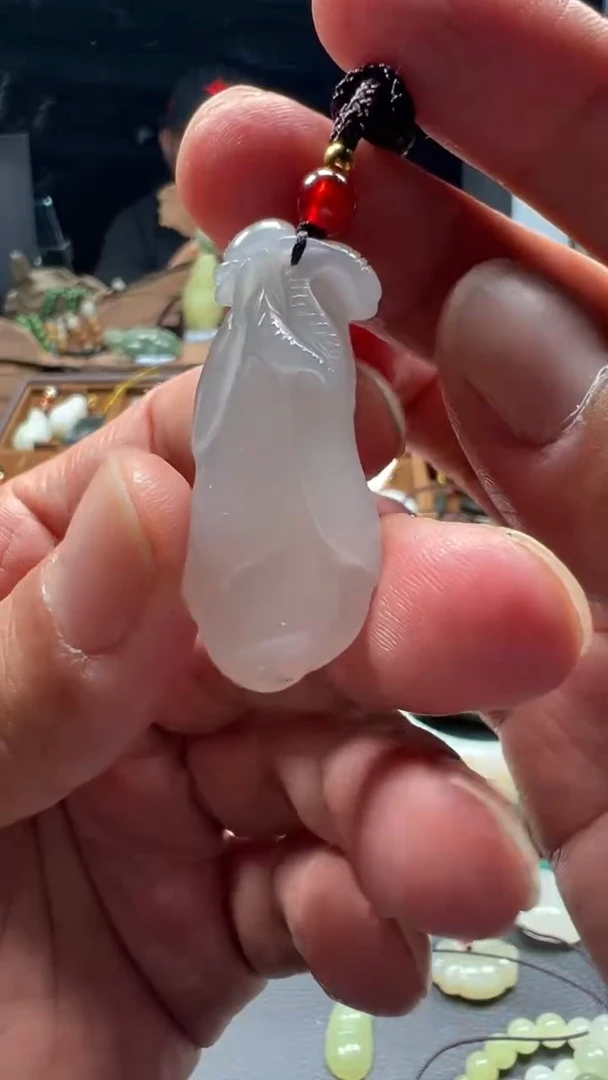 吊坠(不含链)未镶嵌和田玉和田玉吊坠