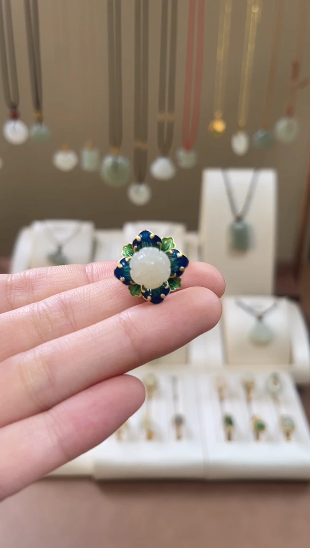 颈饰银S925镶嵌和田玉和田玉戒指