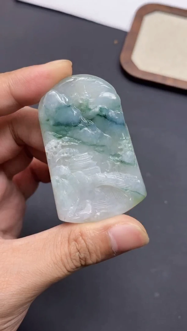 颈饰未镶嵌翡翠1