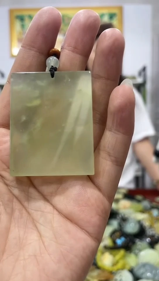 蛇纹石玉未镶嵌挂件