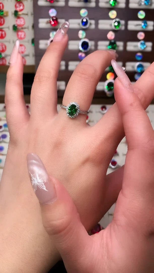 银S925镶嵌透辉石戒指5*7 银托