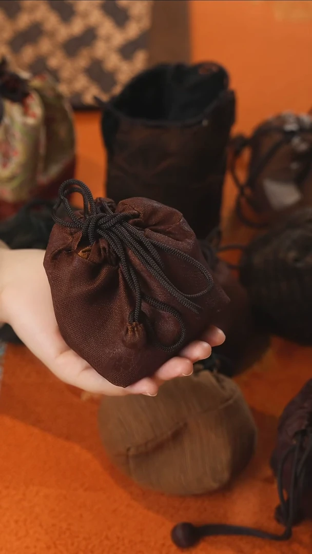 梅花多福袋············