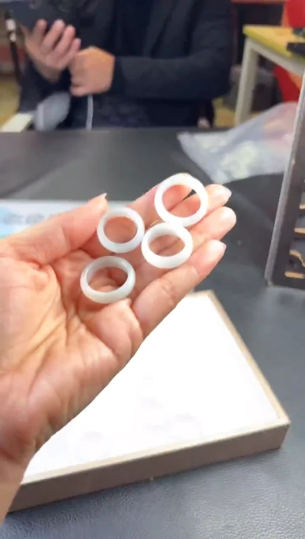 未镶嵌挂件翡翠多样性发一件R703057