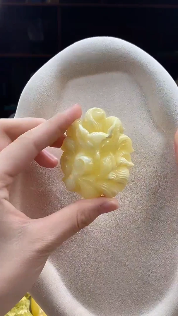 琥珀颈饰未镶嵌吊坠