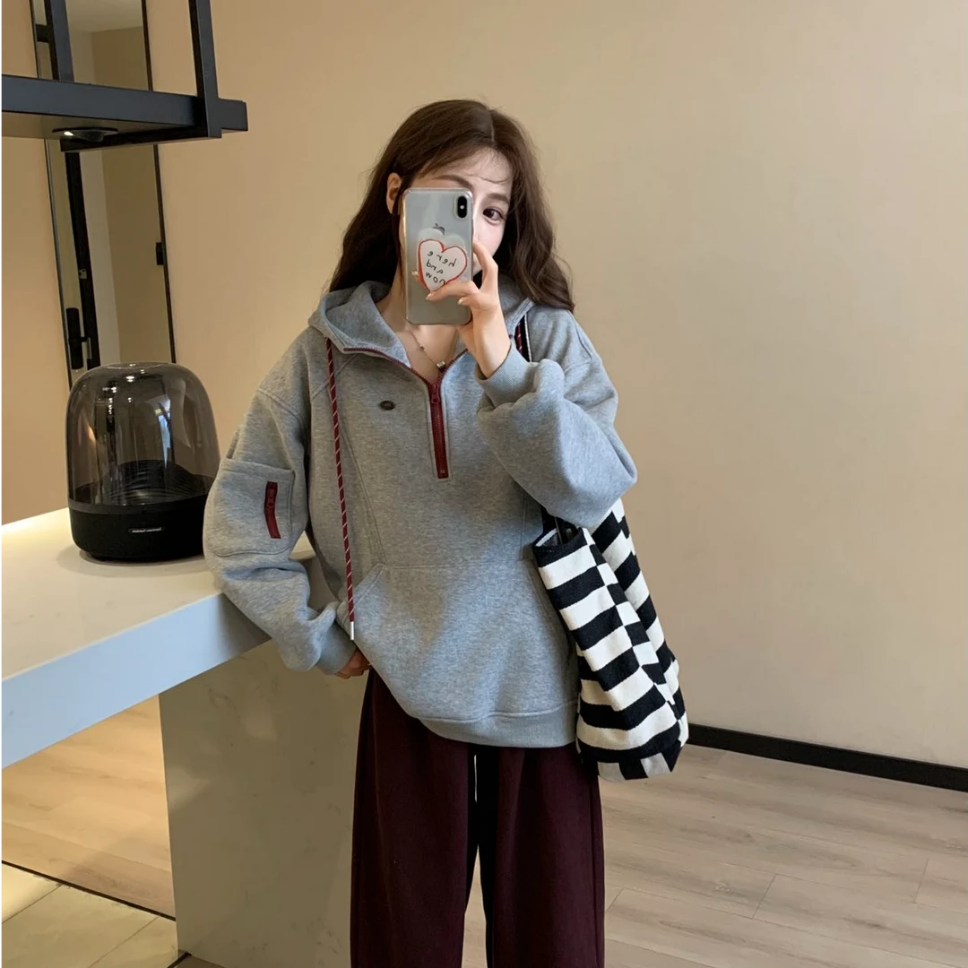 程程甄选  时尚eg家撞色拉链加厚奥粒绒休闲卫衣8016