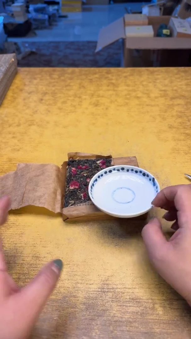 瓷器瓷瑕疵老破旧139花红小饼碗